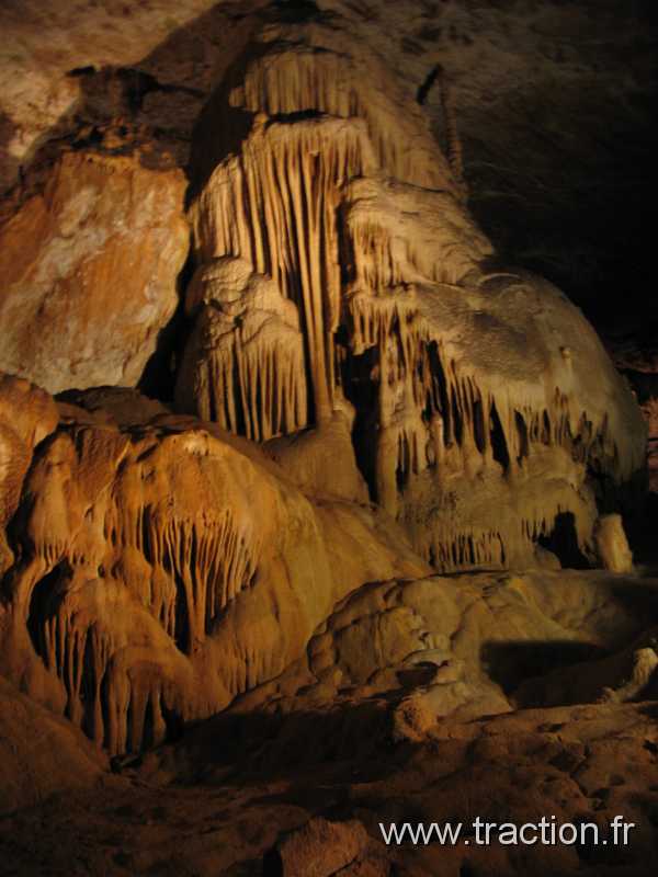 2011_CVAAM_35ans_16_Grotte (15).JPG - 35 Ans du CVAAM, sortie dans le Doubs et le Jura, du 26 Avril au 1er Mai 2011, Les Grottes des Moidons